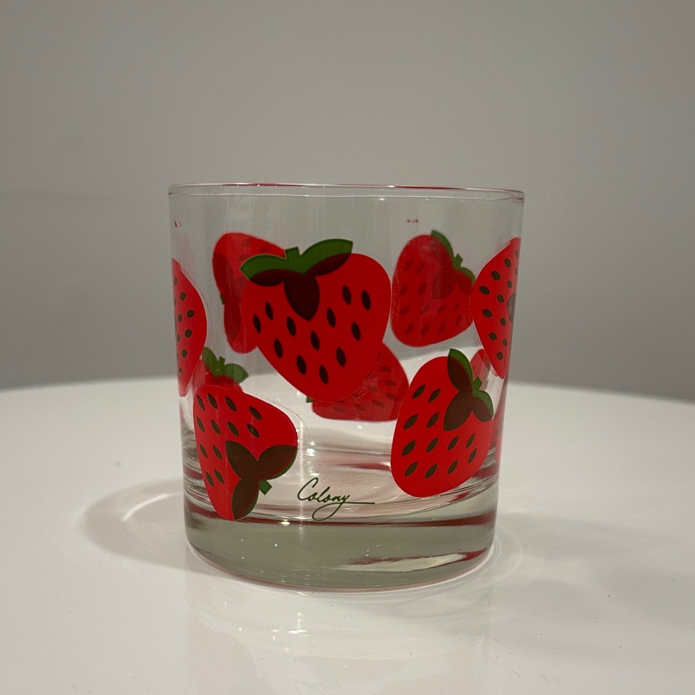 Colony Glass Strawberry-Patterned Tumblers - Picture 2 of 10